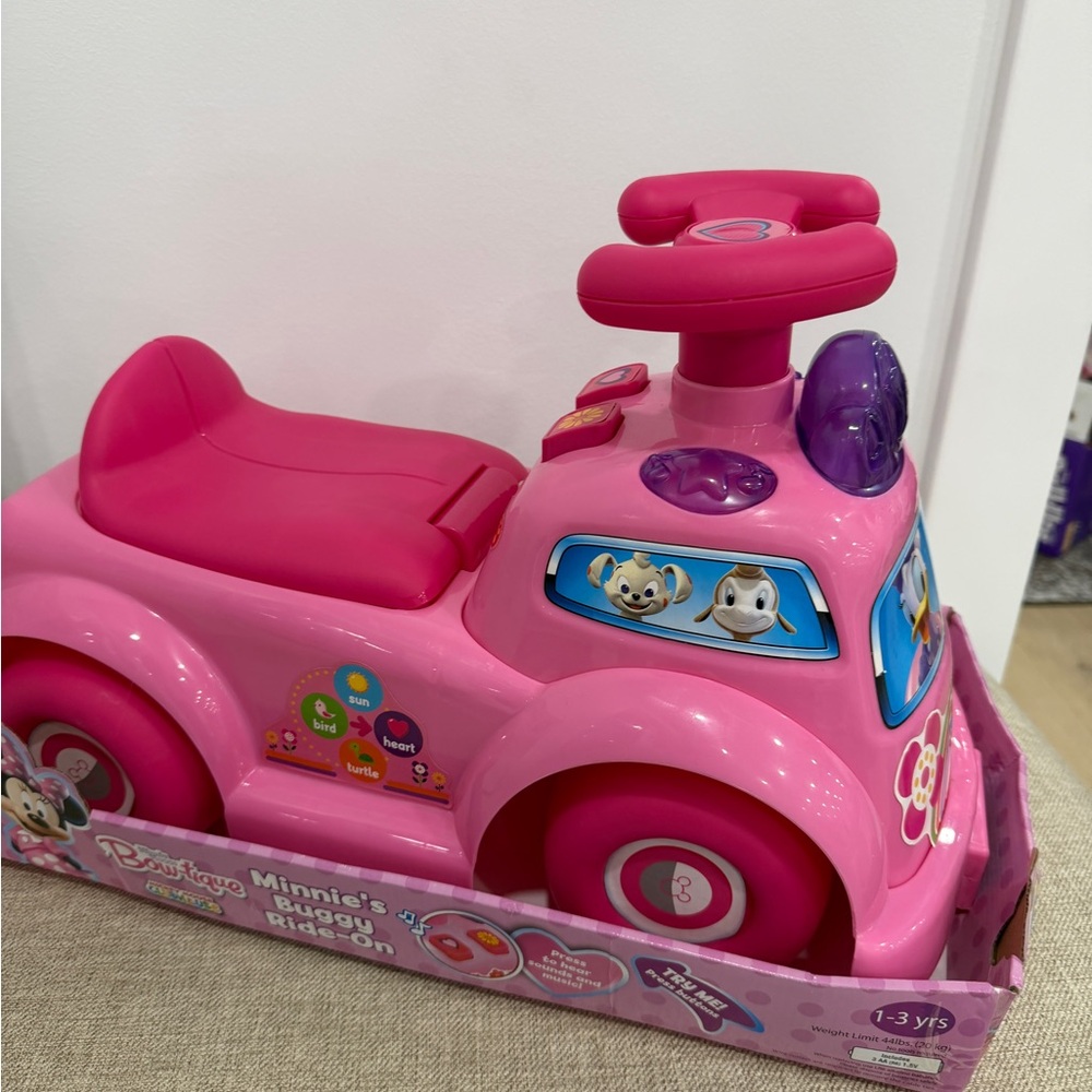 Minnie Mouse Ride On Car - Picture 4 of 5